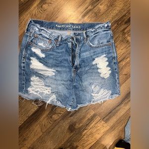 Distressed boyfriend shorts American Eagle